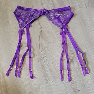 Victoria's secret garter belt